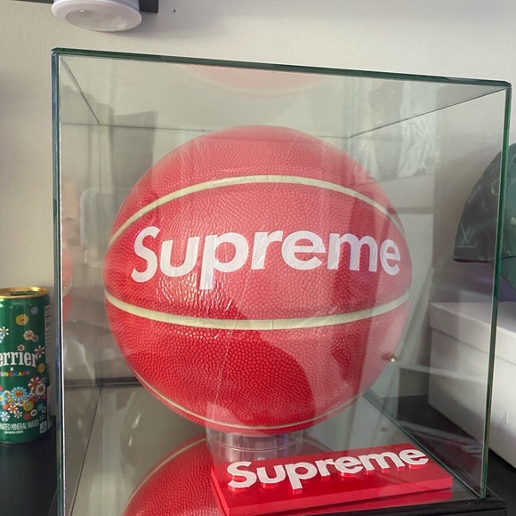 Supreme Basketball